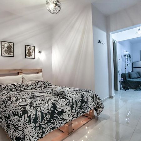 Terra Di Meteora Suites #3 كالامباكا المظهر الخارجي الصورة