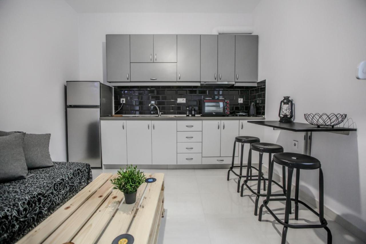 Terra Di Meteora Suites #3 كالامباكا المظهر الخارجي الصورة